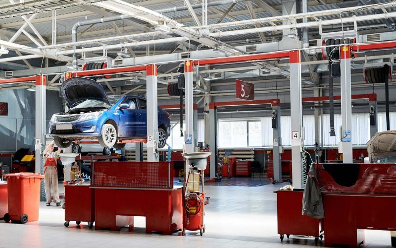 car-service-shop-small-ot6mhurv0rv9vymfjo00vs6brb2gnn3up4kthwh8y0